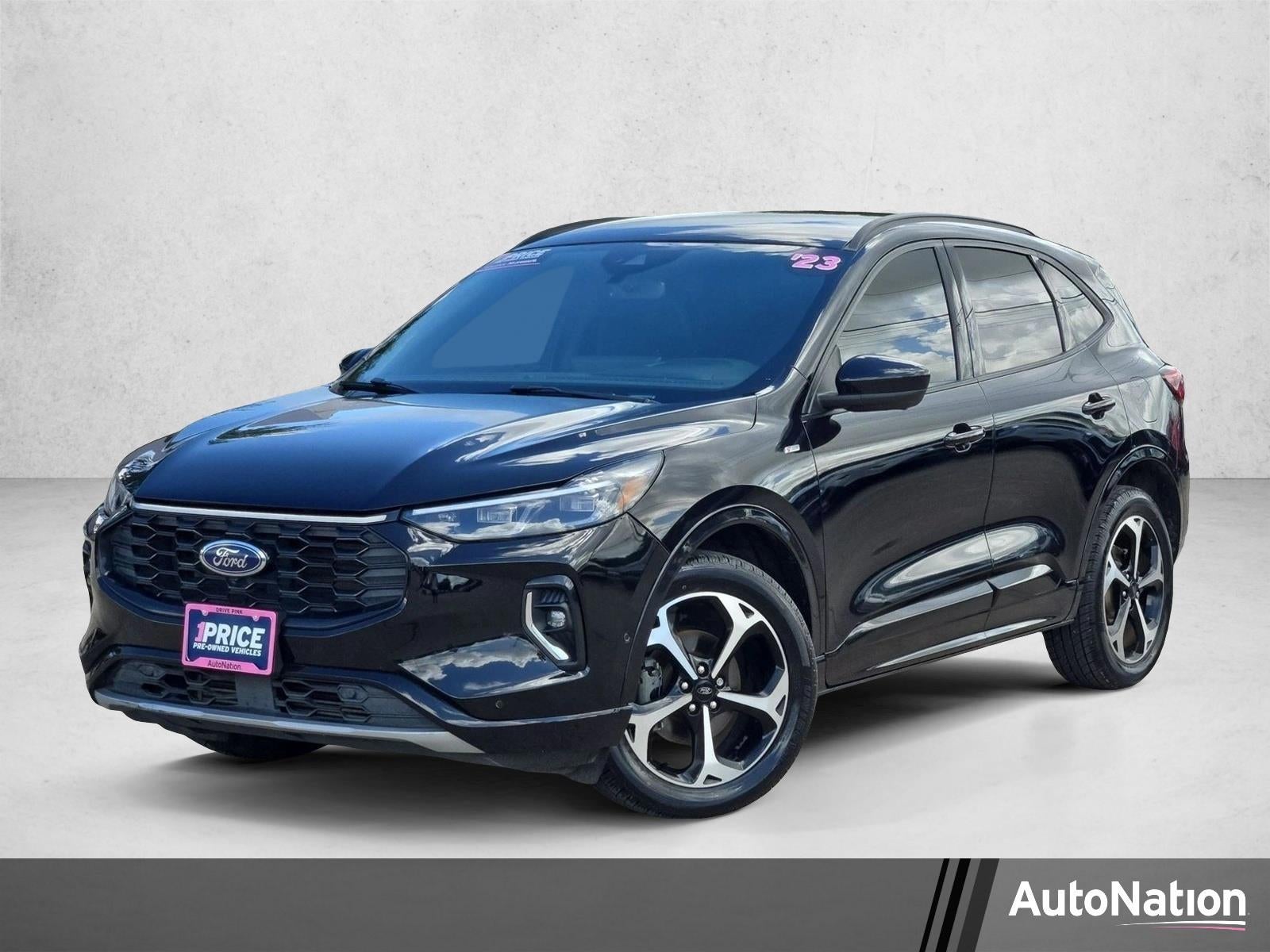 2023 Ford Escape ST-Line Elite in Agate Black Metall — front three-quarter view