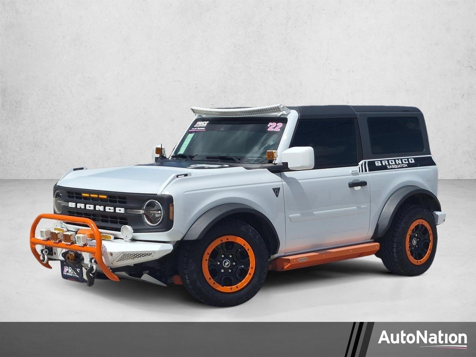 2022 Ford Bronco Base 2 Door Advanced 4x4 in Oxford White — front three-quarter view